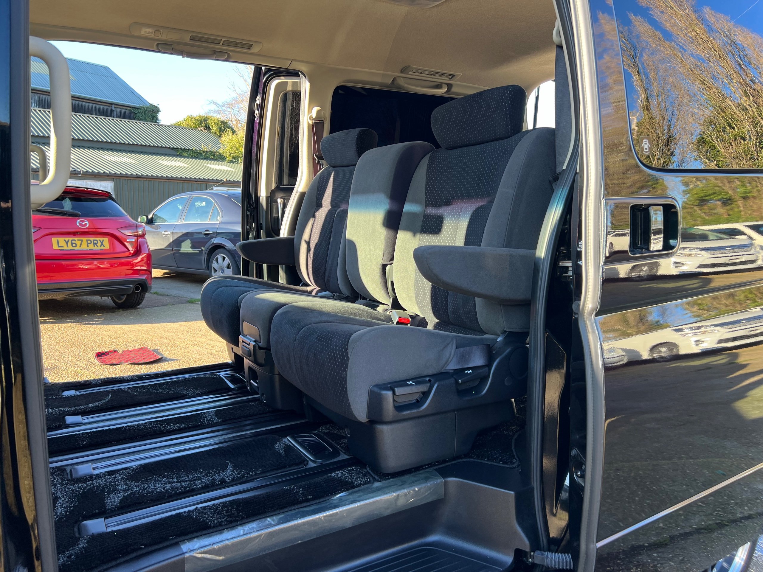 Used 2009 Nissan Elgrand Rider for sale in Rochester, Kent County