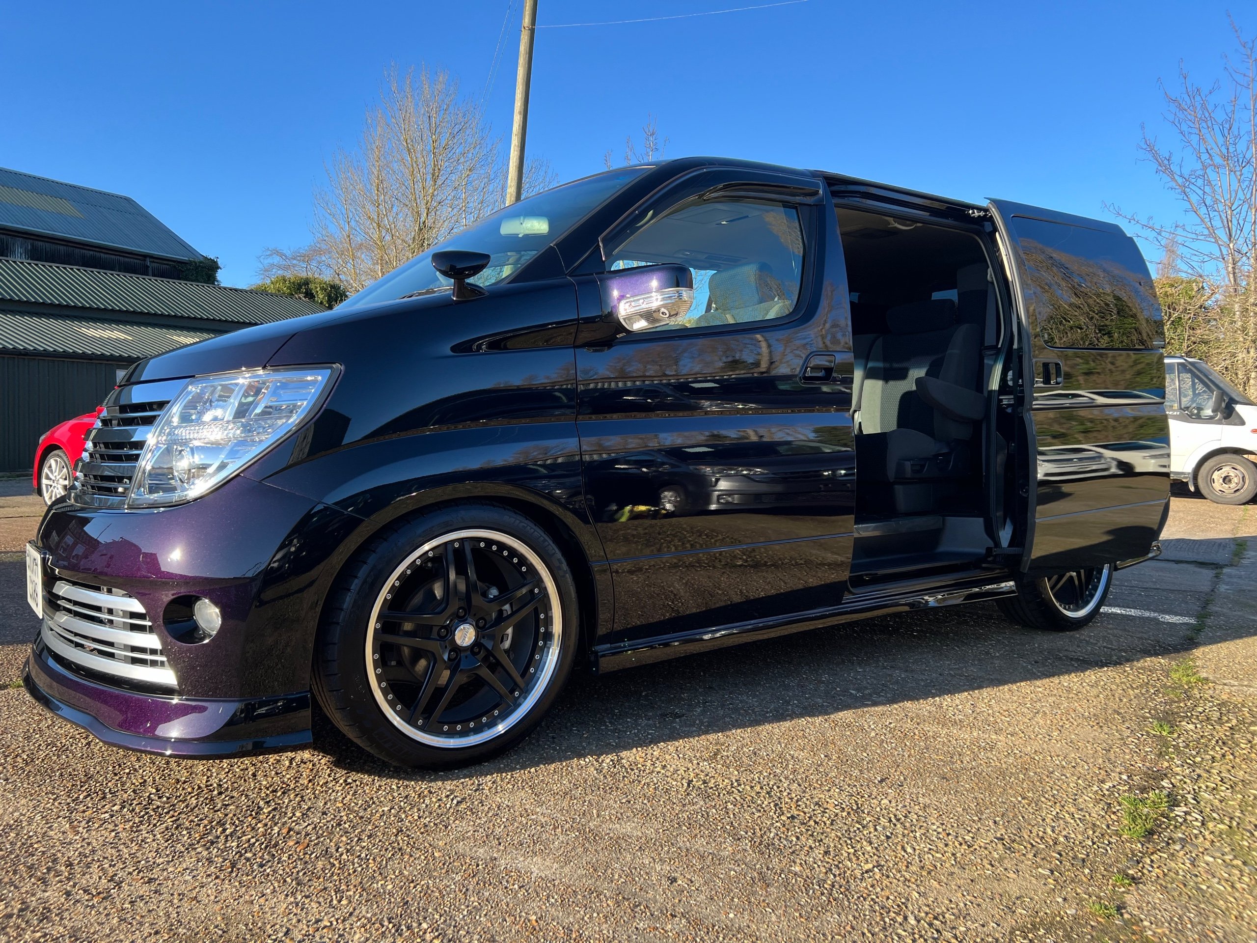 Used 2009 Nissan Elgrand Rider for sale in Rochester, Kent County