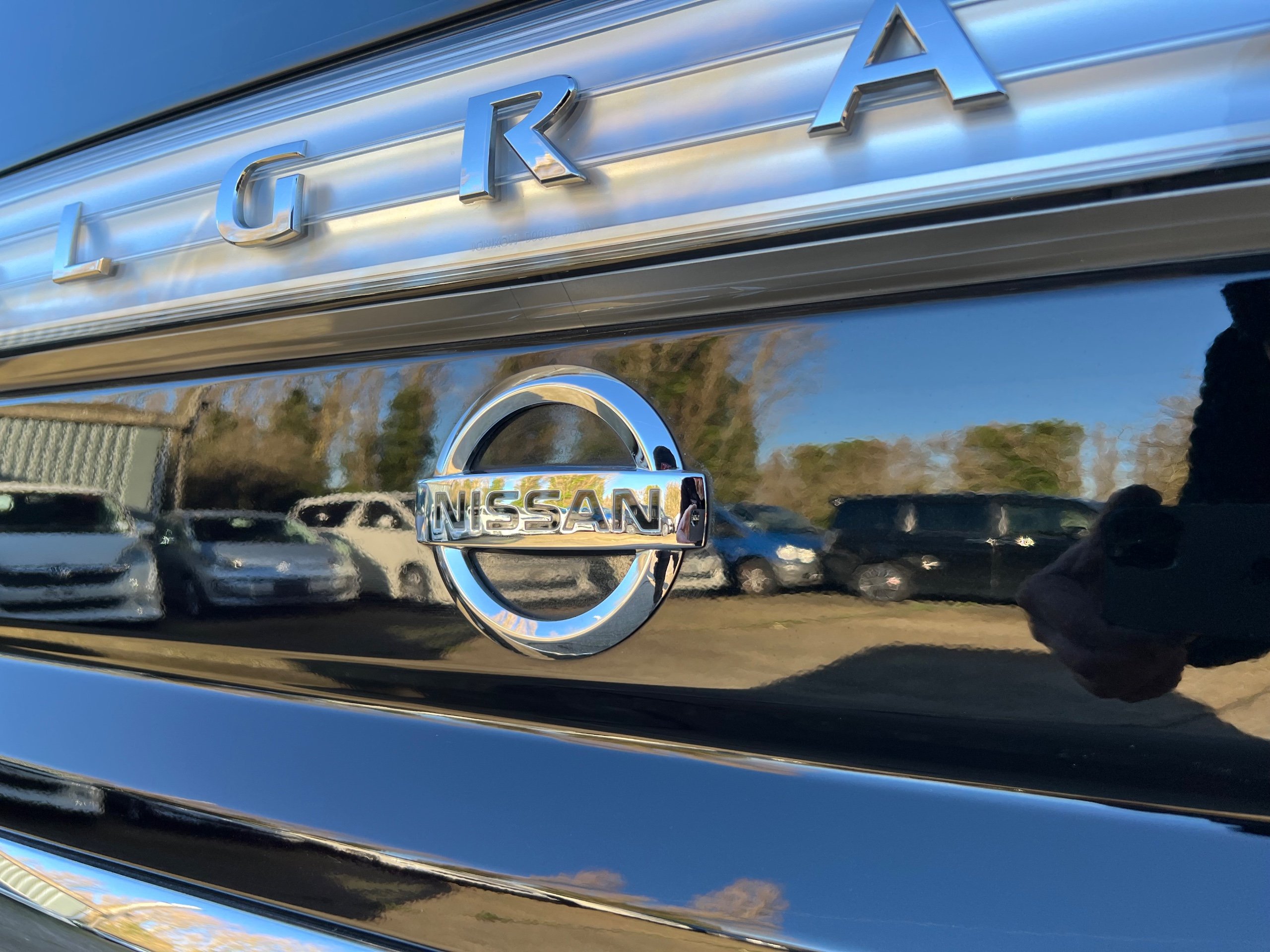 Used 2009 Nissan Elgrand Rider for sale in Rochester, Kent County