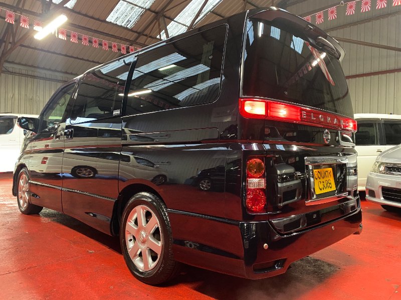 nissan elgrand isofix