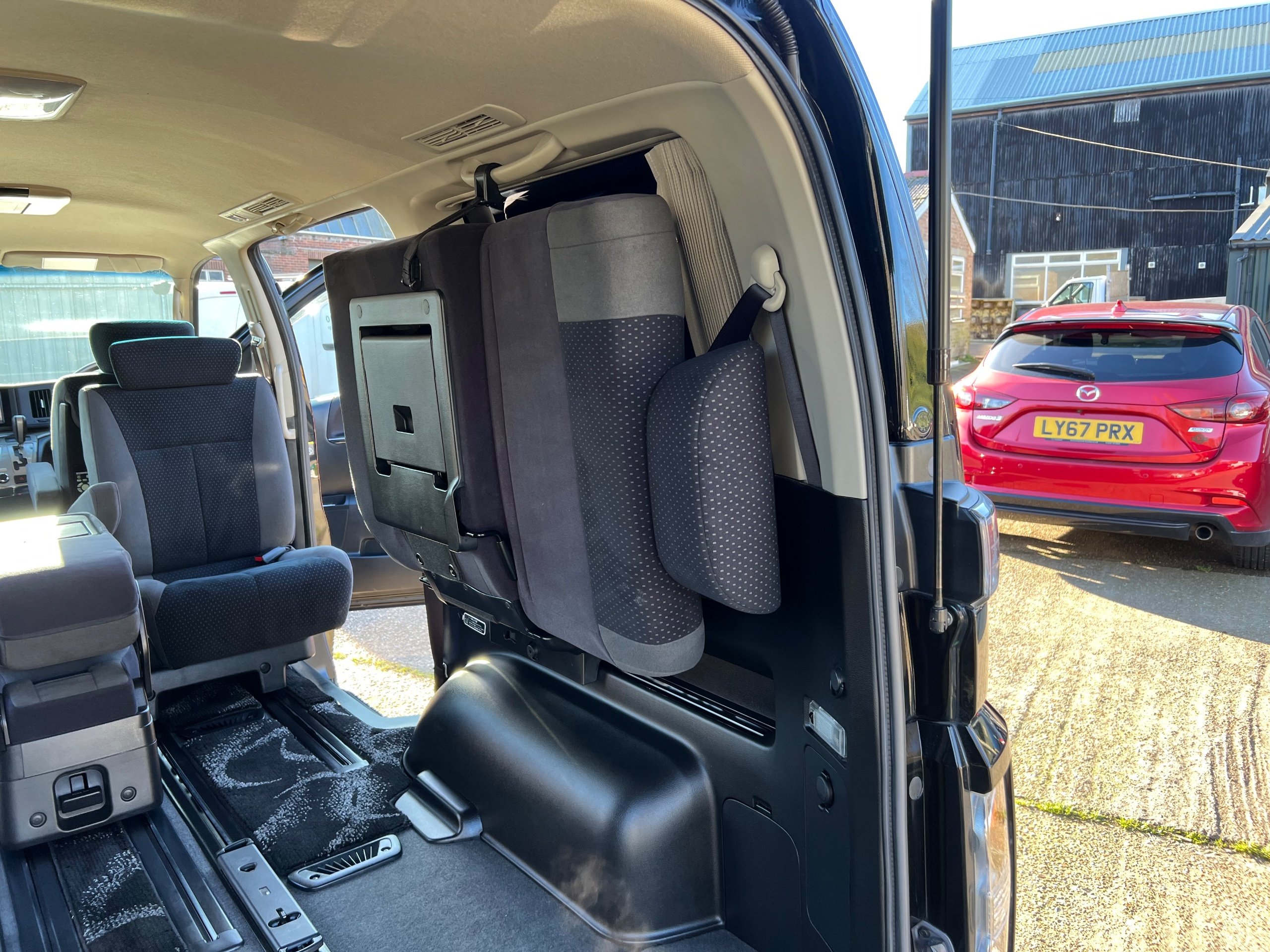 Used 2009 Nissan Elgrand Rider for sale in Rochester, Kent County