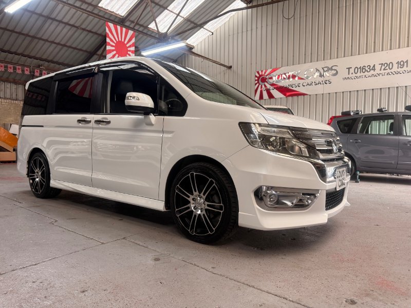 2015 Honda Stepwagon Spada. Cool Spirit