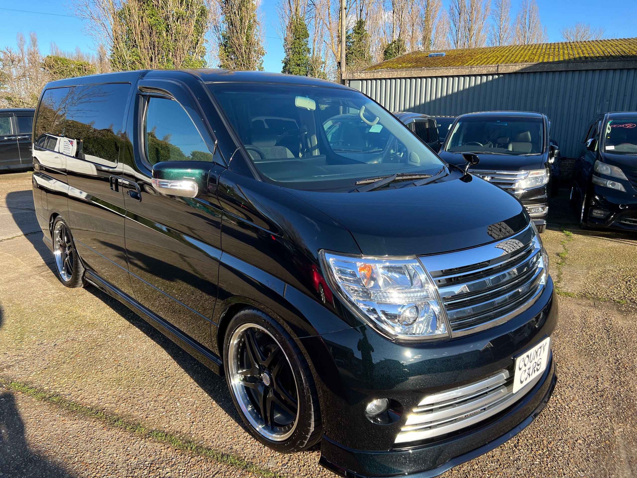 Used 2009 Nissan Elgrand Rider for sale in Rochester, Kent County
